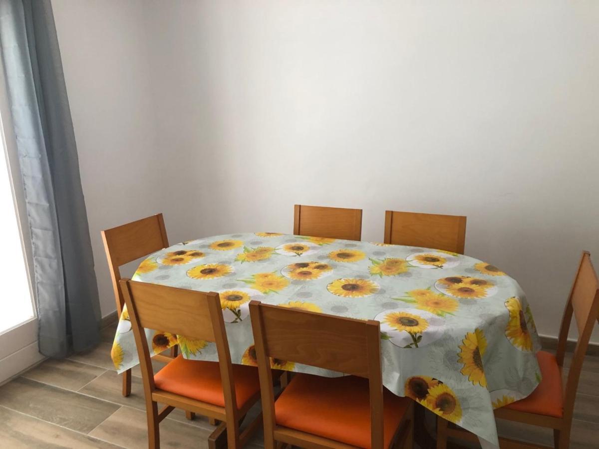 Planta Baixa Amb Jardi I Vistes Al Mar Apartament Llança